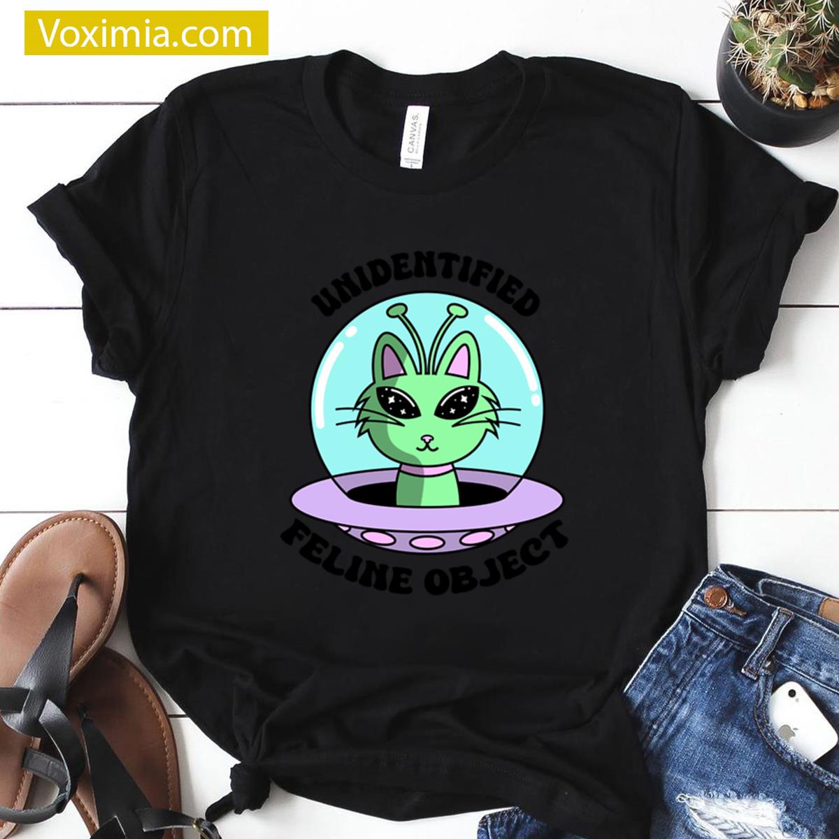 Unidentified Cute Cat Graphic T-shirt