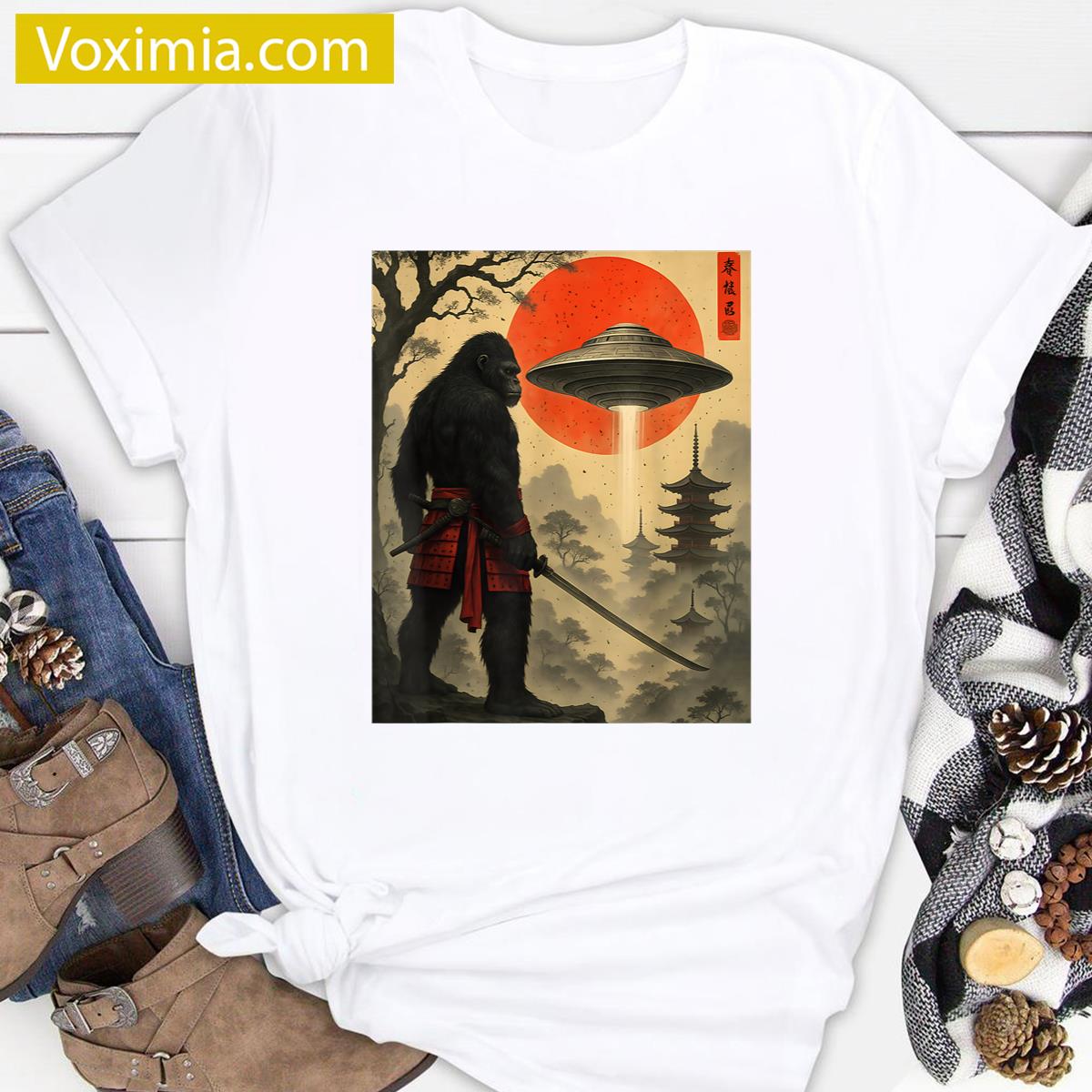 Samurai Bigfoot Vintage Graphic Tee T-shirt