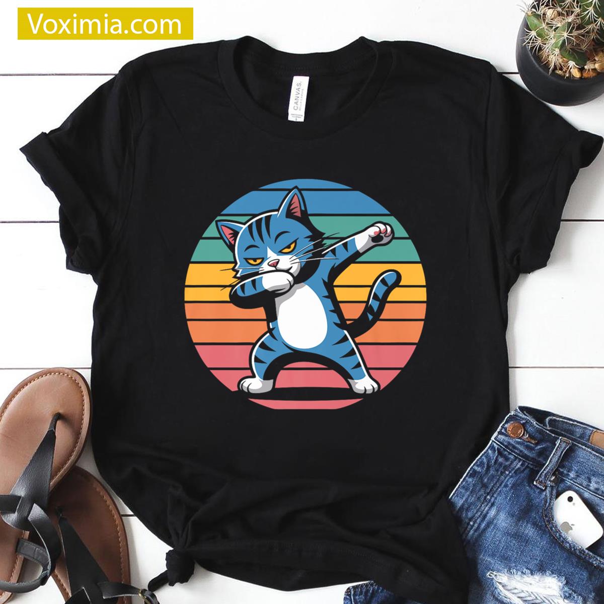 Dabbing Cat Funny Design T-shirt