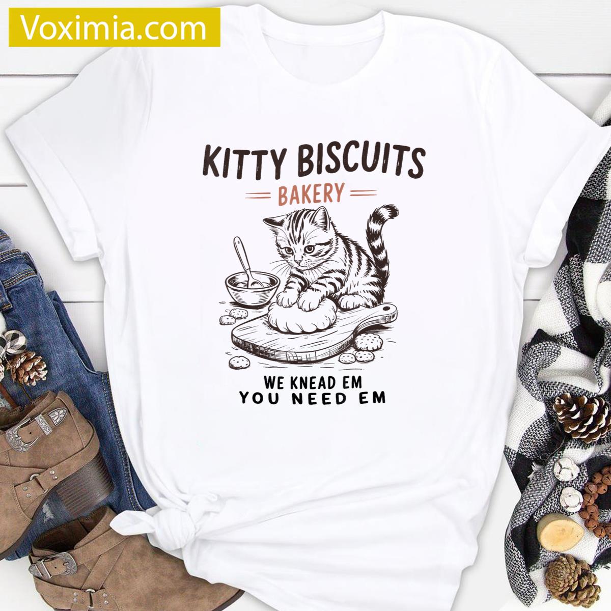 Kitty Biscuits Cat Lover Design T-shirt